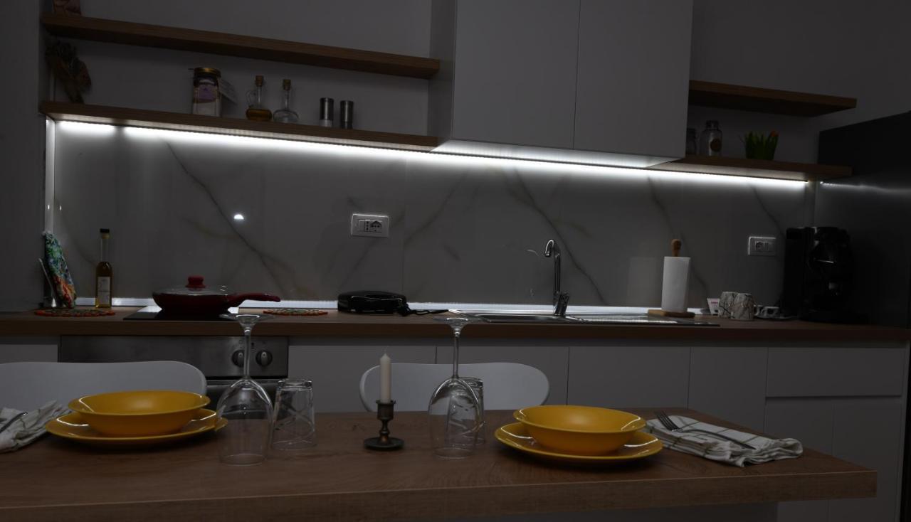 Rondine Studio Apartment Τίρανα Εξωτερικό φωτογραφία