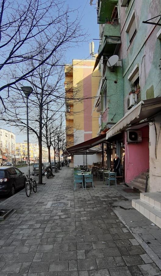 Rondine Studio Apartment Τίρανα Εξωτερικό φωτογραφία