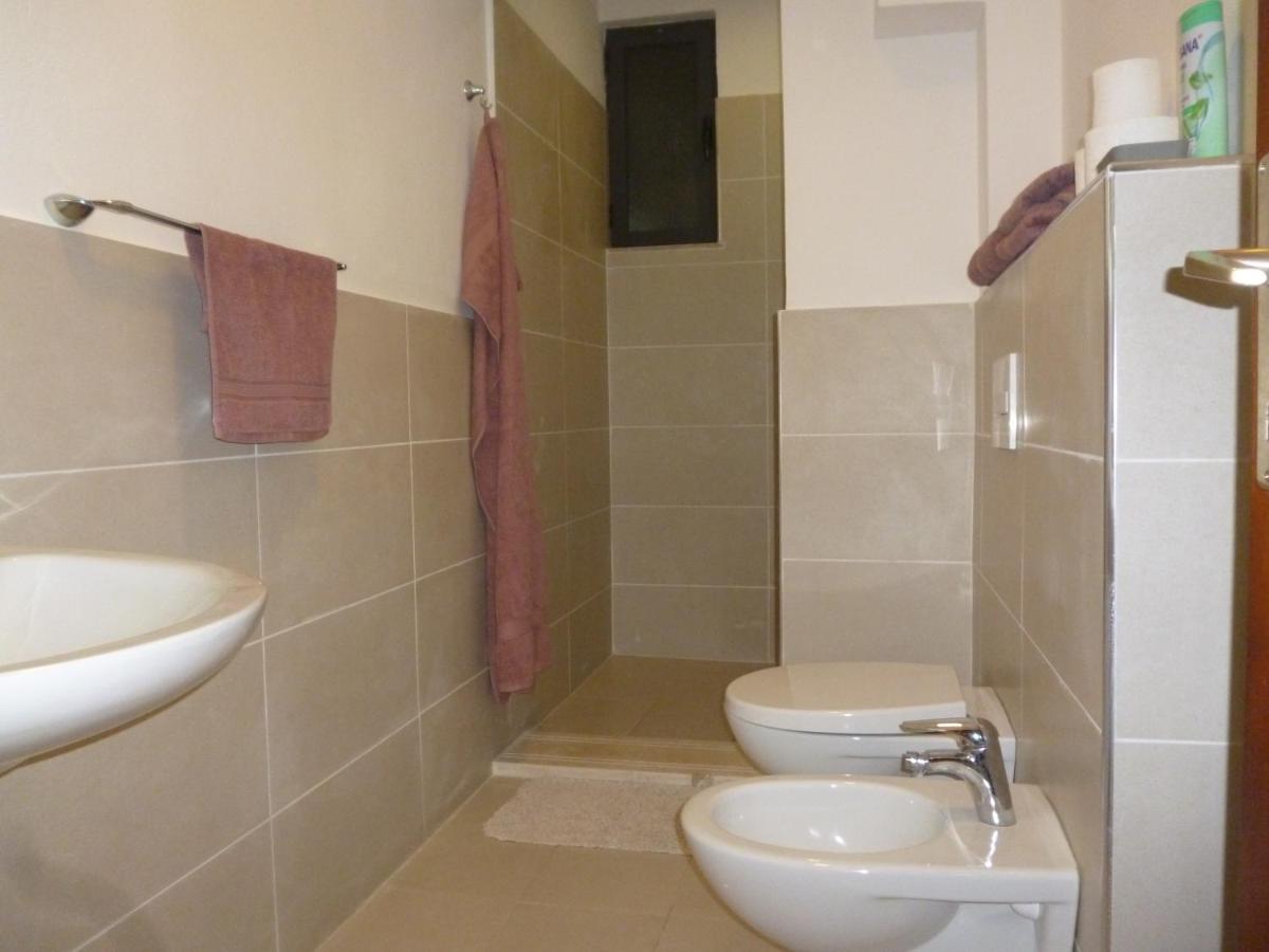 Rondine Studio Apartment Τίρανα Εξωτερικό φωτογραφία