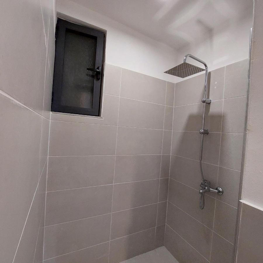 Rondine Studio Apartment Τίρανα Εξωτερικό φωτογραφία